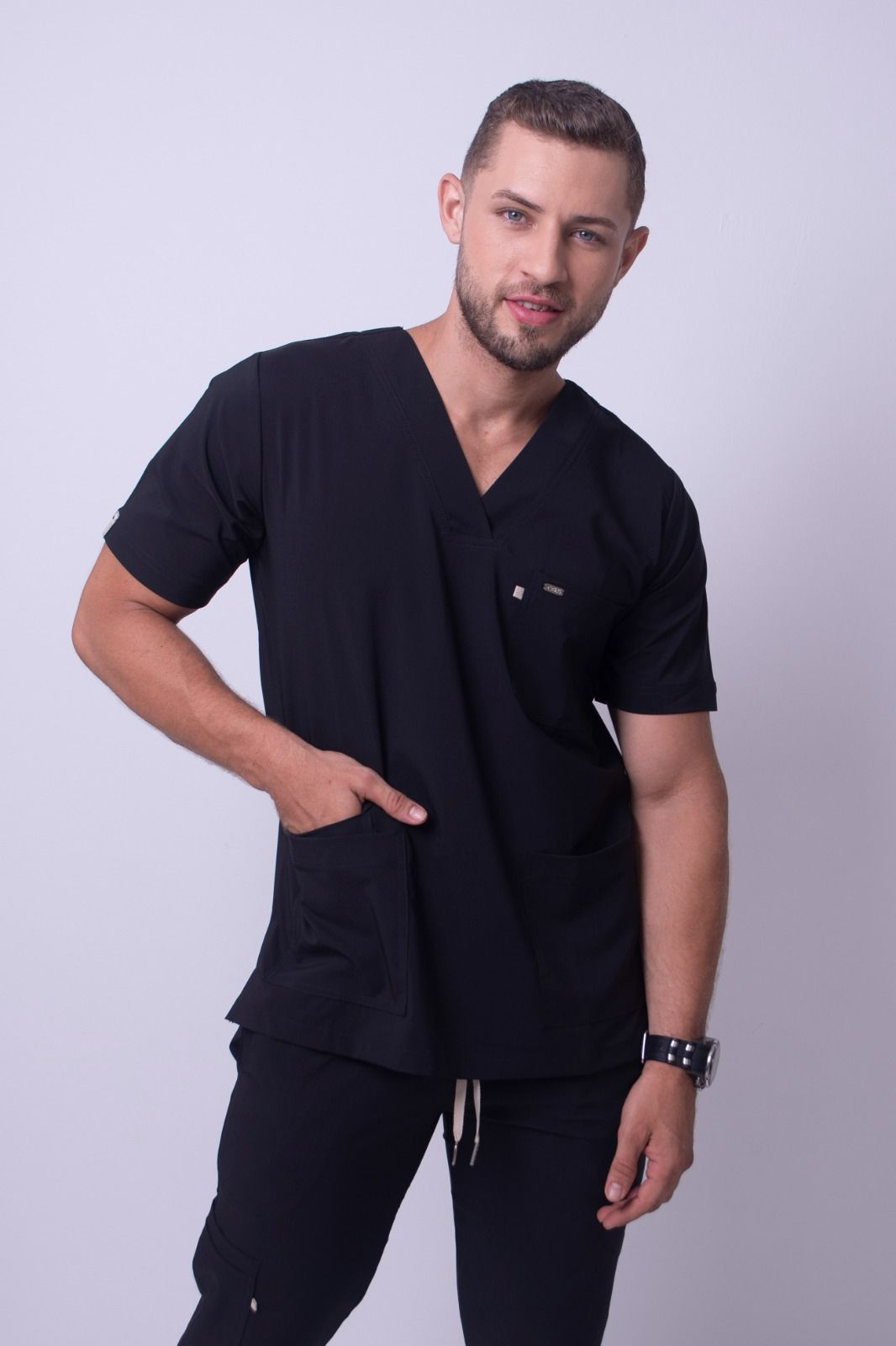 Uniforme Médico COUS Van Gogh Negro Hombre